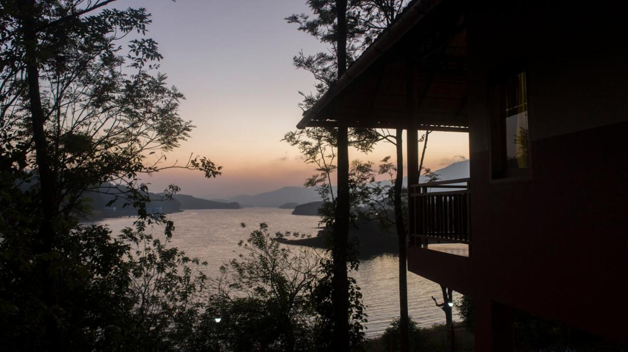 Terrace Resorts Wayanad Luaran gambar
